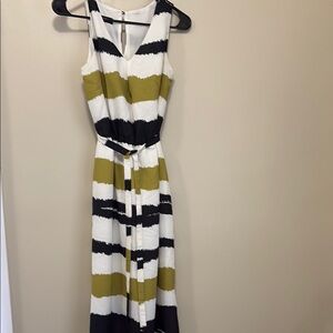 Nine West Green and White Sleeveless V-Neck Sundress
